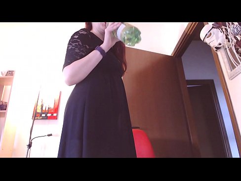 ❤️ Ein unterwürfiger Sklave, der schmutzige und üppige Höschen liebt, wird gezwungen zu masturbieren, nachdem er dieses Video gesehen hat! ☑ Sex video bei uns ️❤