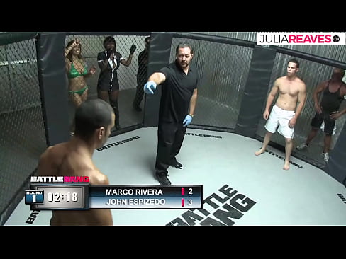 ❤️ Ultimate Fighter fickt ein Nummerngirl direkt nach einem Kampf im Ring ☑ Sex video bei uns ️❤
