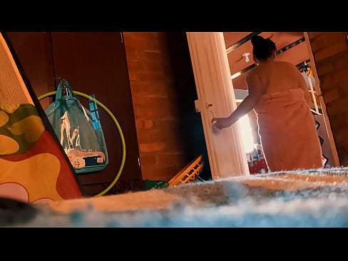 ❤️ Mein Onkel folgt mir in die Dusche, er fickt mich, während ich dusche. ☑ Sex video bei uns ️❤