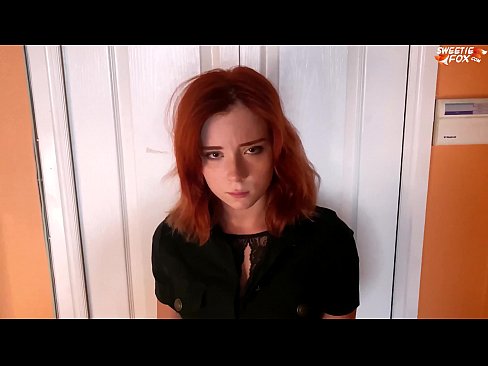 ❤️ Wachmann bestraft hübsche Frau für Ladendiebstahl - Sperma im Mund ☑ Sex video bei uns ️❤