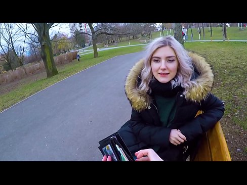 ❤️ Schluckt das heiße Sperma eines Fremden für Geld - Blowjob im Park von Eva Elfie ☑ Sex video bei uns ️❤